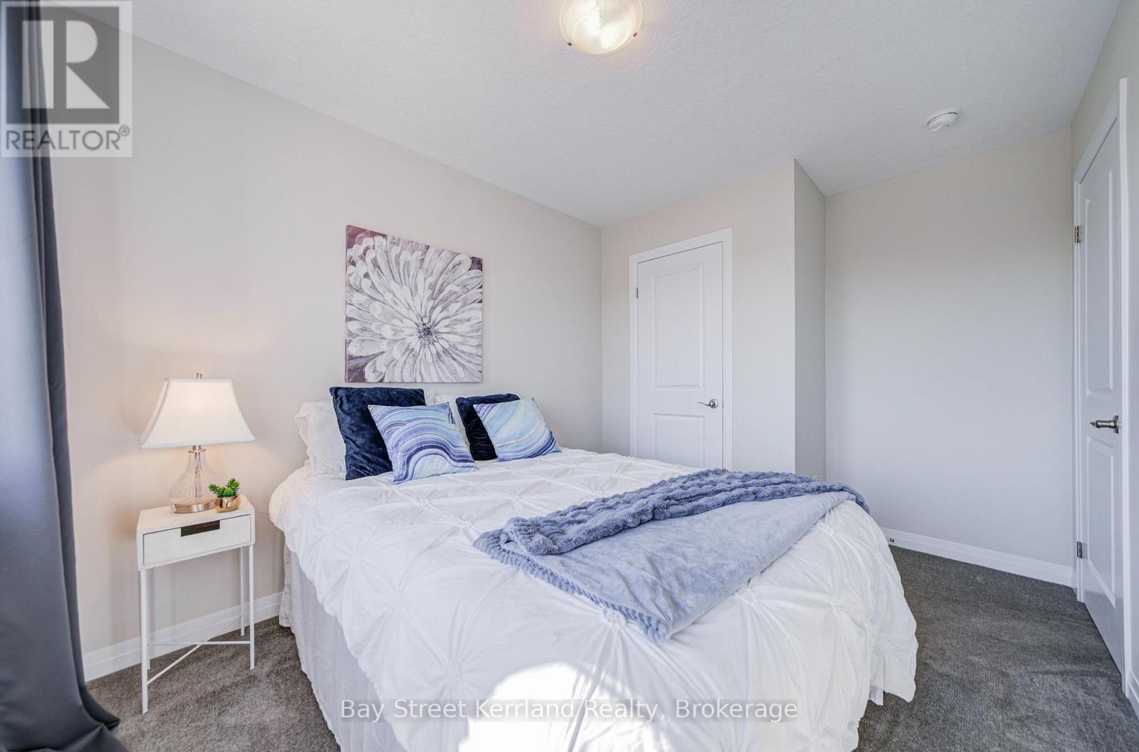 7 Sportsman Hill Street, Kitchener, ON photo 34