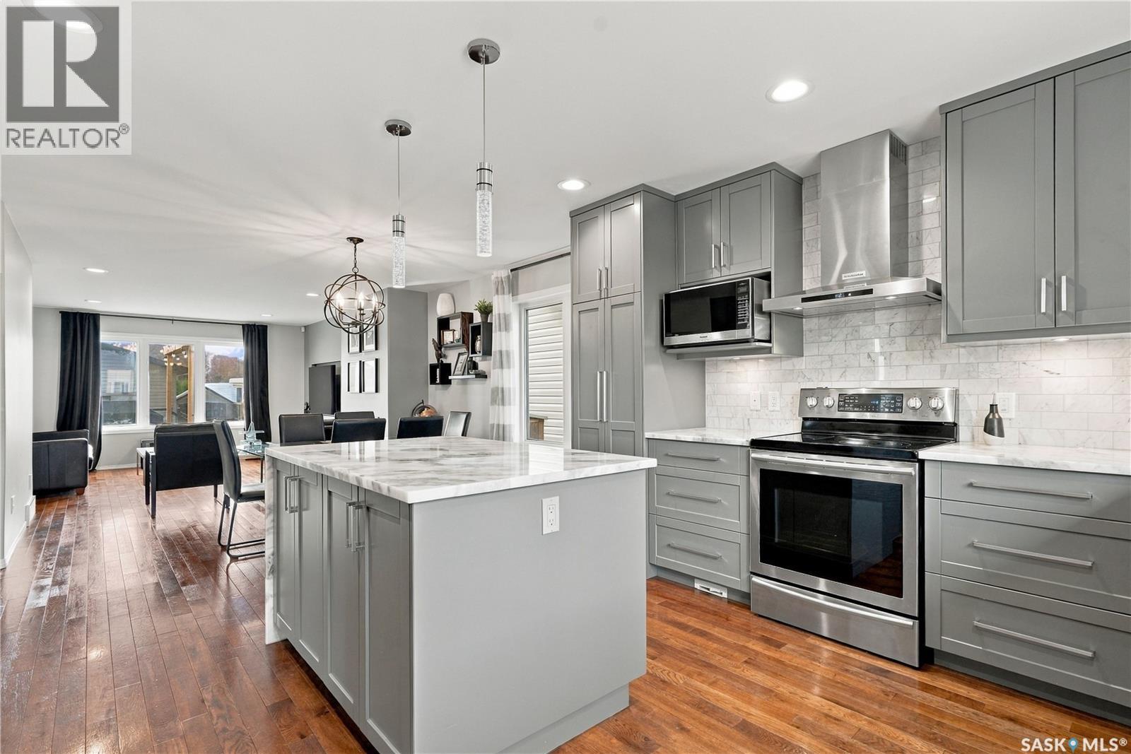 342 Lynd LANE, Saskatoon — photo 8