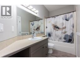 55 Viscount Drive, Red Deer, AB T4R0G6 Photo 15