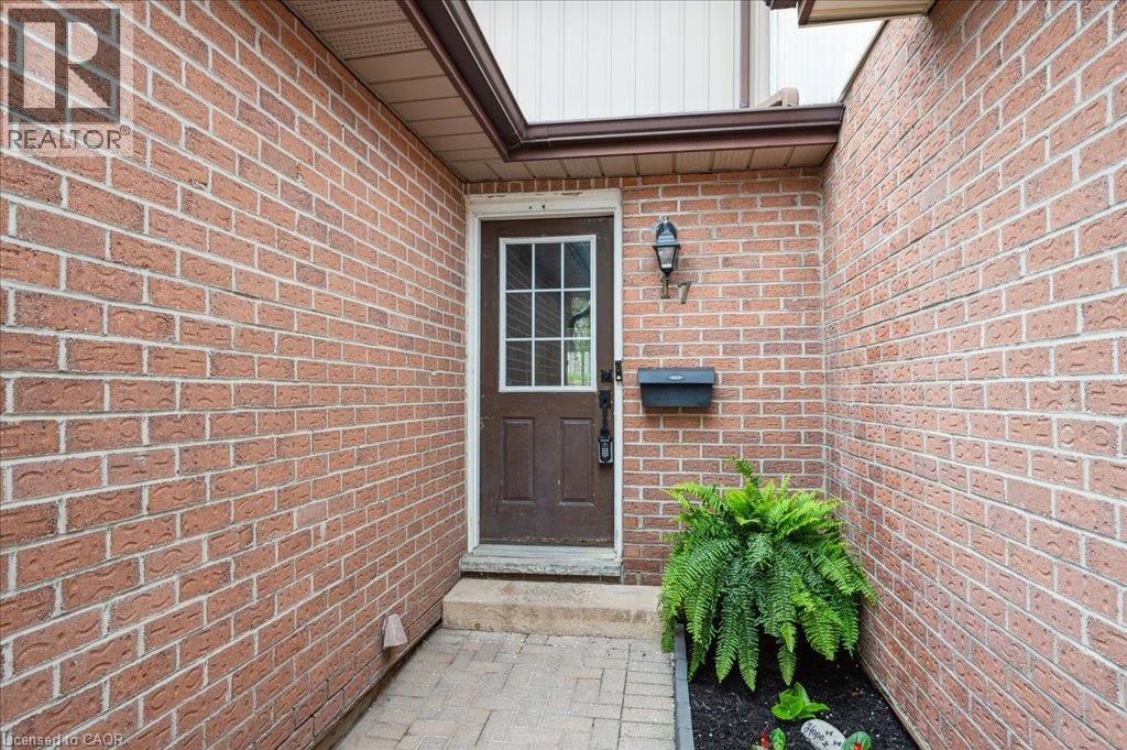 25 VALLEYVIEW Road Unit# 17 — photo 3