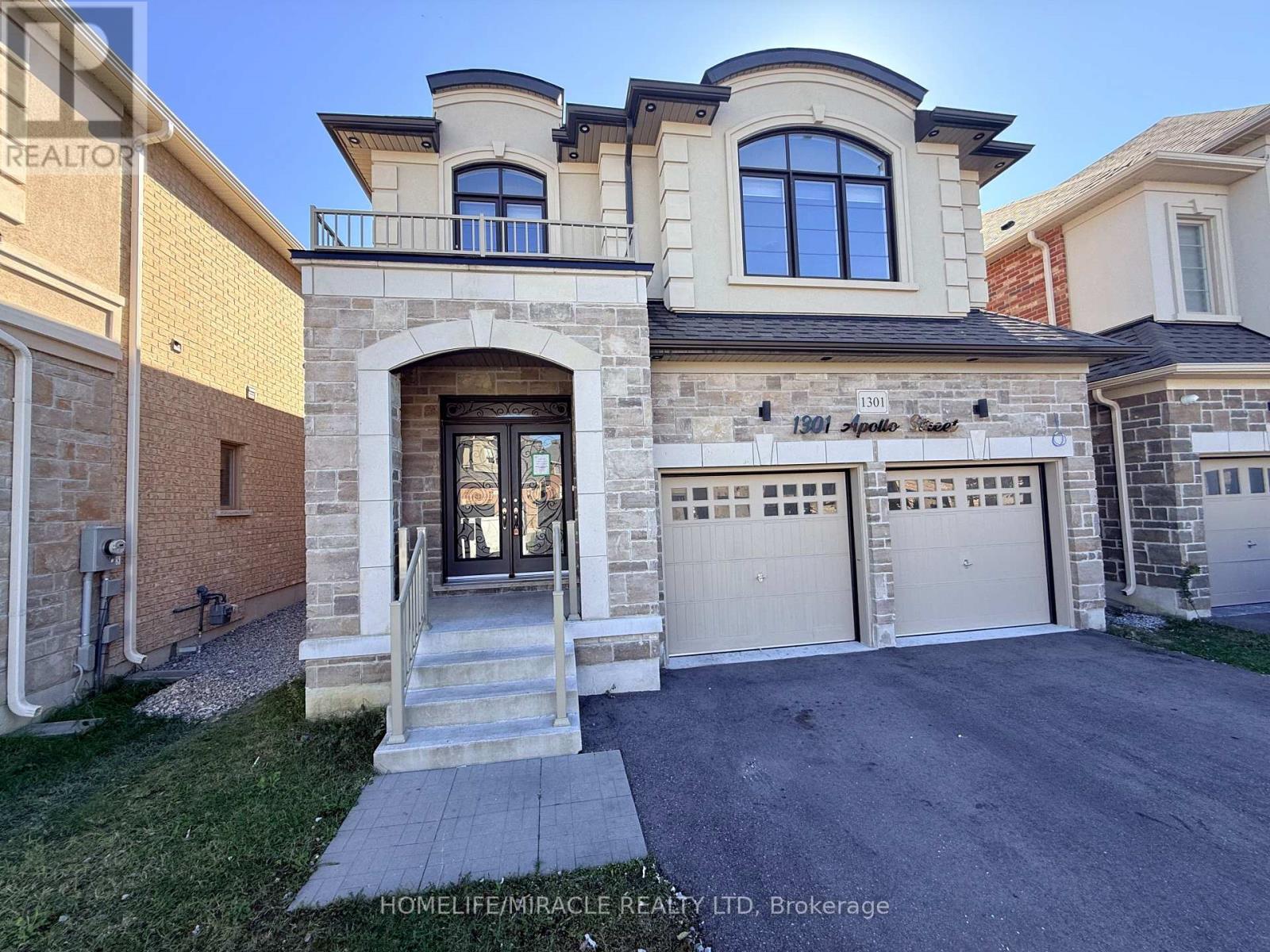 1301 Apollo Street, Oshawa, ON