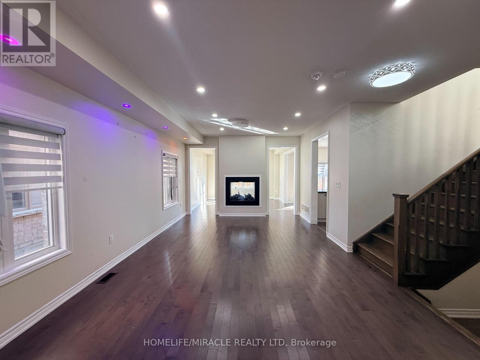 1301 Apollo Street, Oshawa, ON photo 8