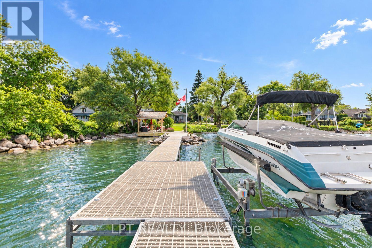 427 Lake Drive East, Georgina, ON photo 42