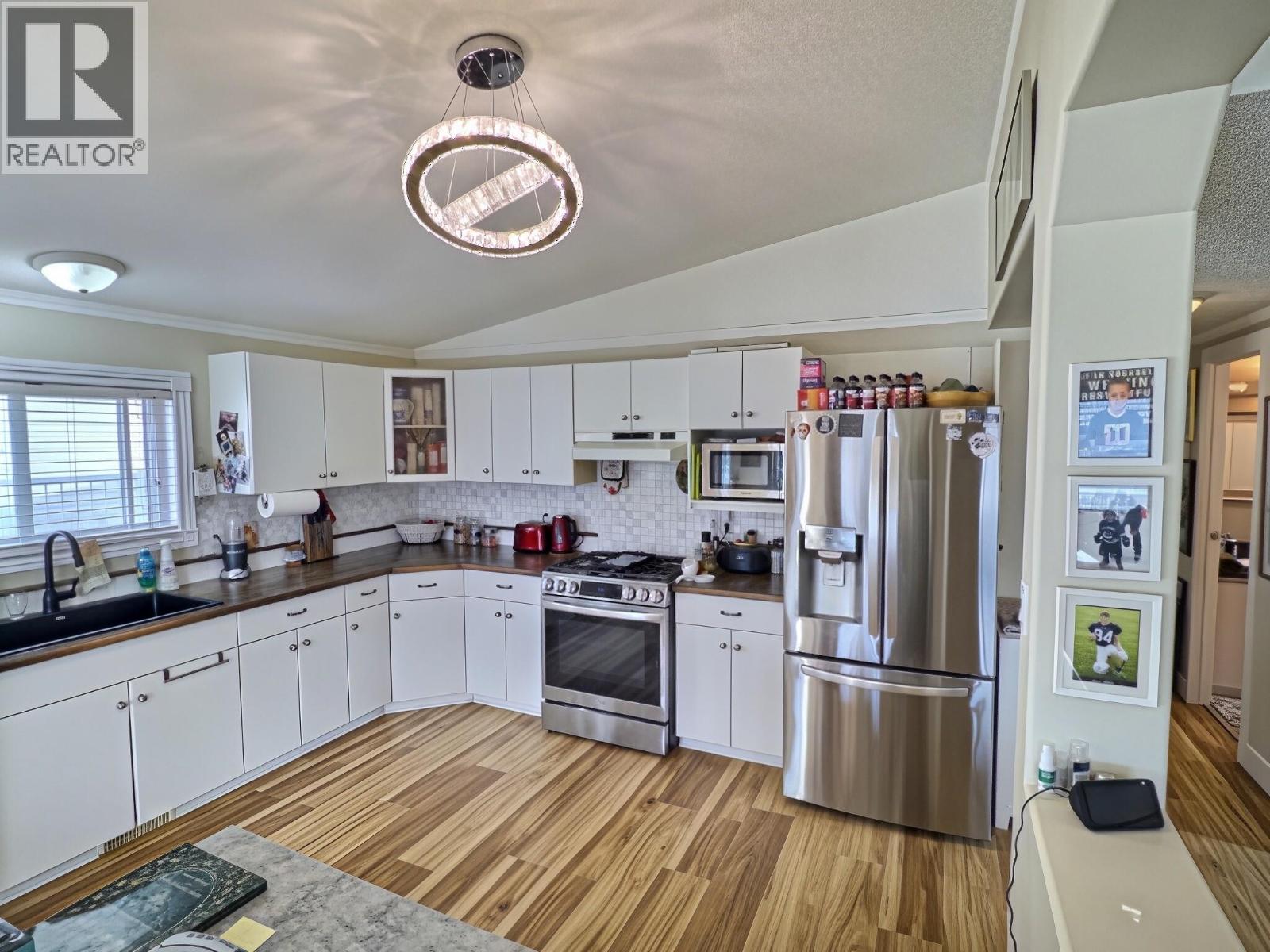 #6 3099 SHUSWAP  E Road - 8