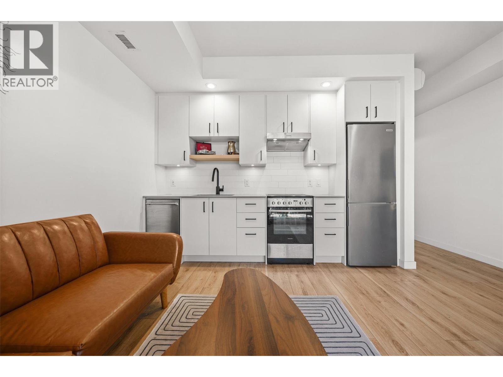 #311 660 Cawston Avenue - 10