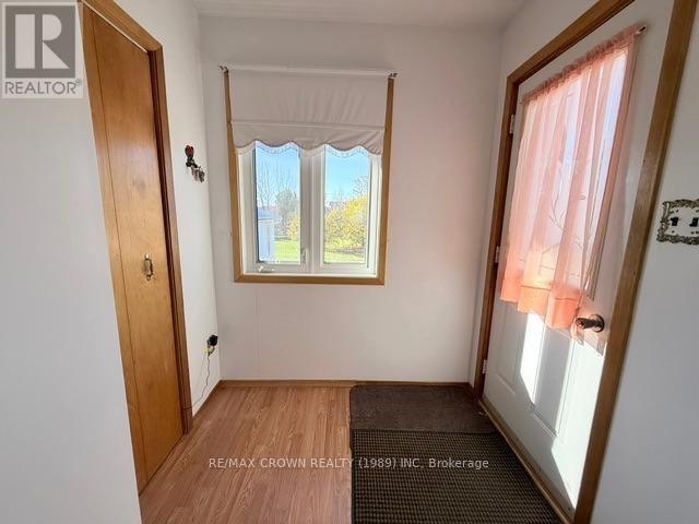 Photo 15 of 42