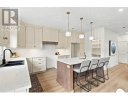 Bath (# pieces 1-6) - 76b Old Bay Bulls Road, St  John S, NL A1G1C6 Photo 8