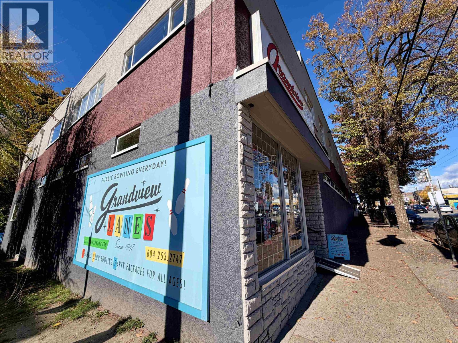 Photo of 402 1515 E 6TH AVENUE 27