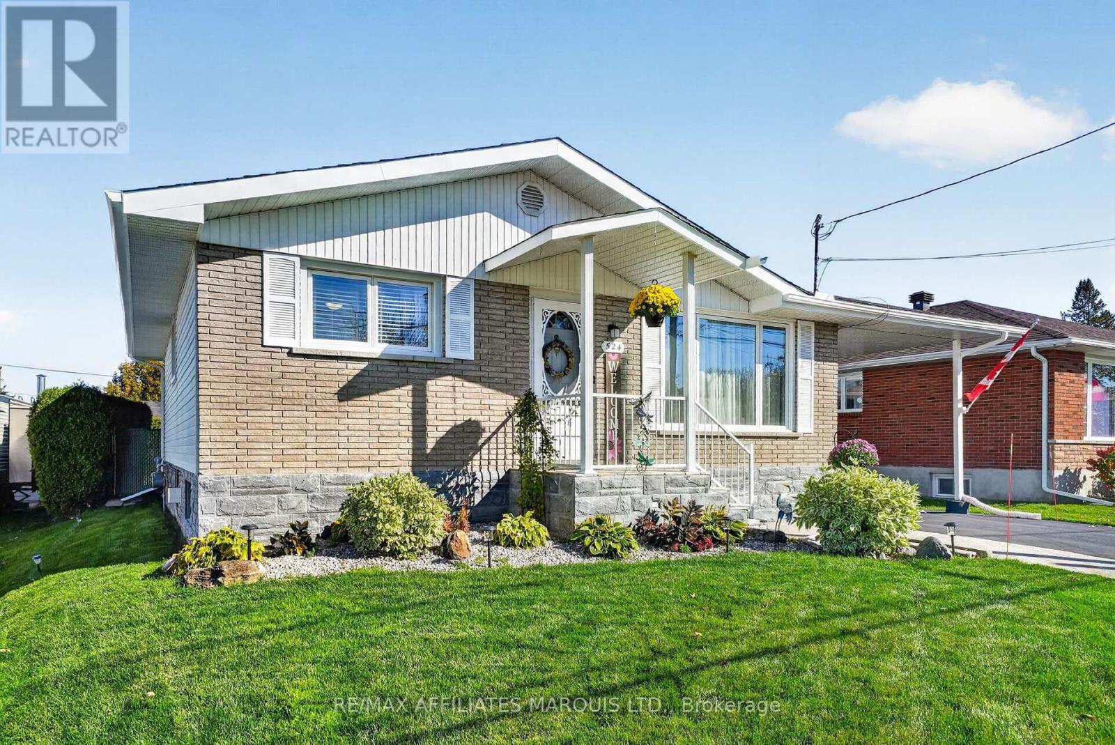 524 ANTHONY STREET, Cornwall — photo 2
