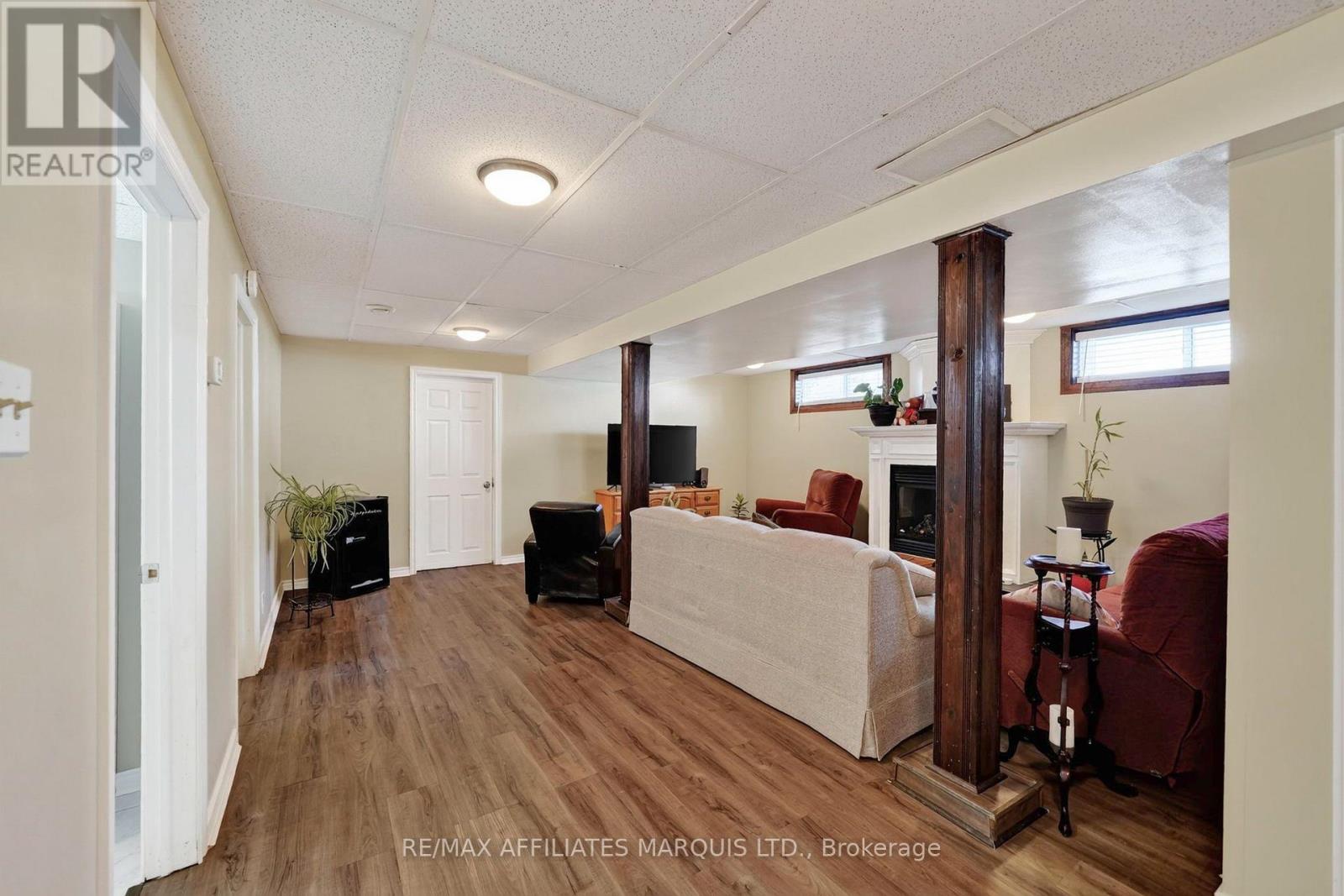 524 ANTHONY STREET - 23