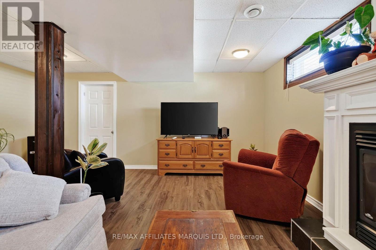 524 ANTHONY STREET - 28