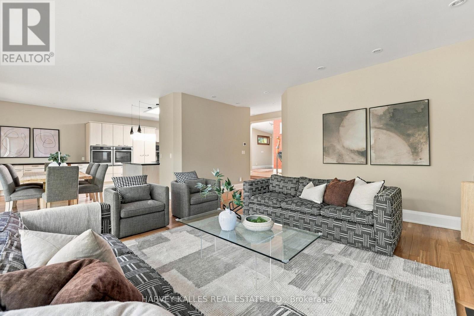 41 Hurlingham Crescent, Toronto, ON photo 16