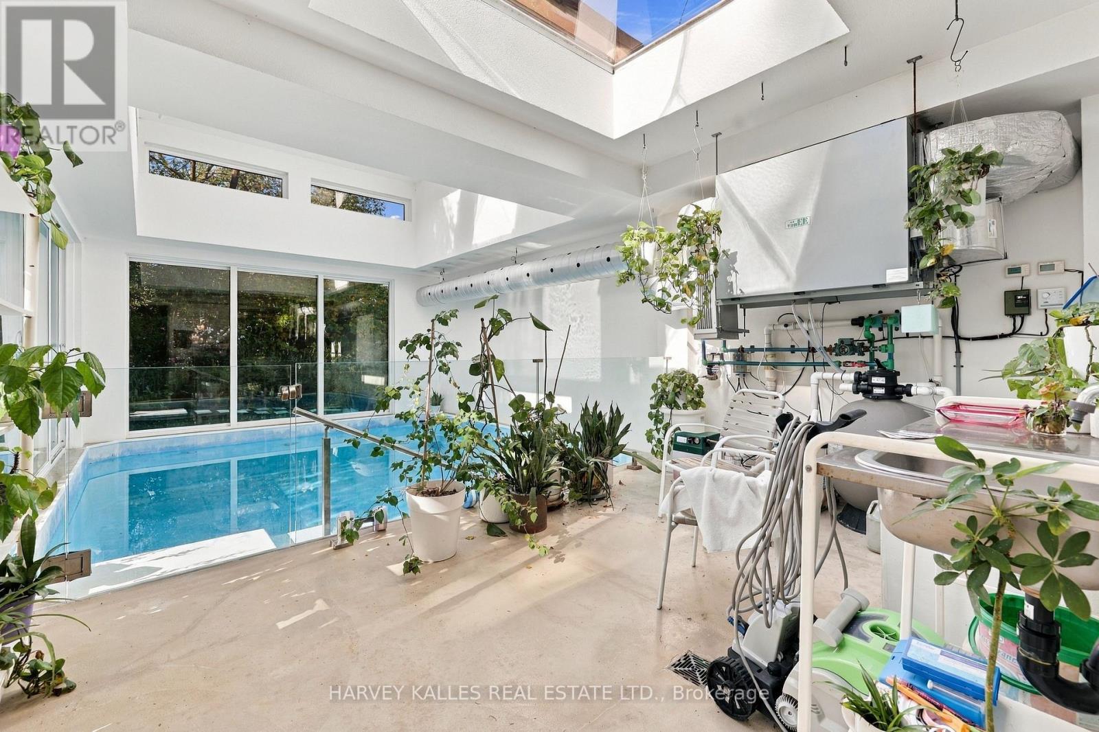41 Hurlingham Crescent, Toronto, ON photo 27