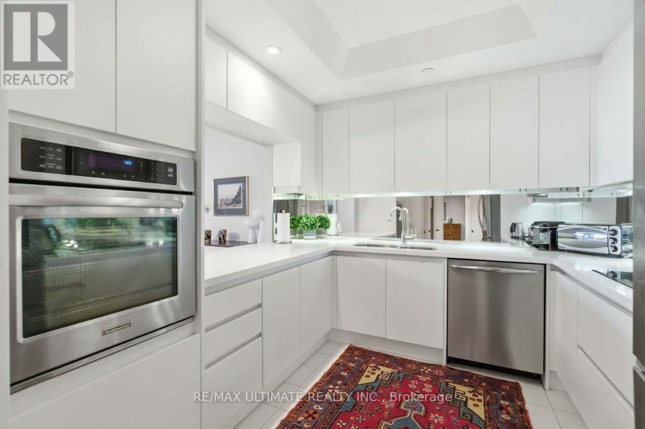 1105- 211 Queens Quay West, Toronto, ON photo 18