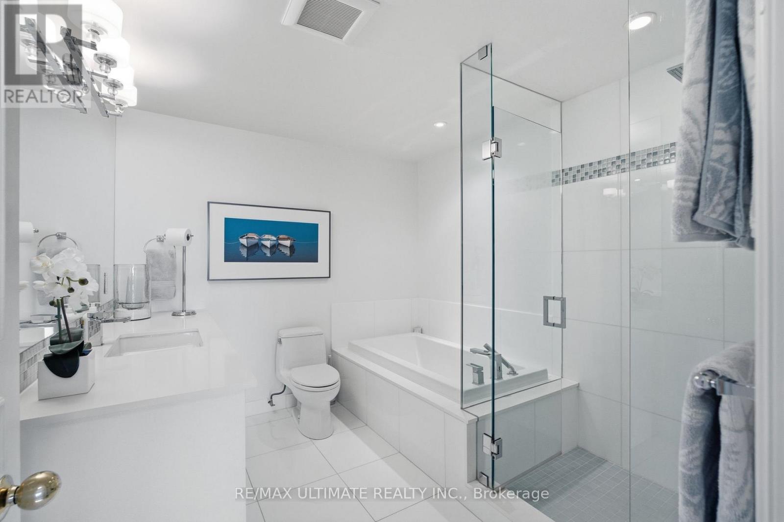 1105- 211 Queens Quay West, Toronto, ON photo 27