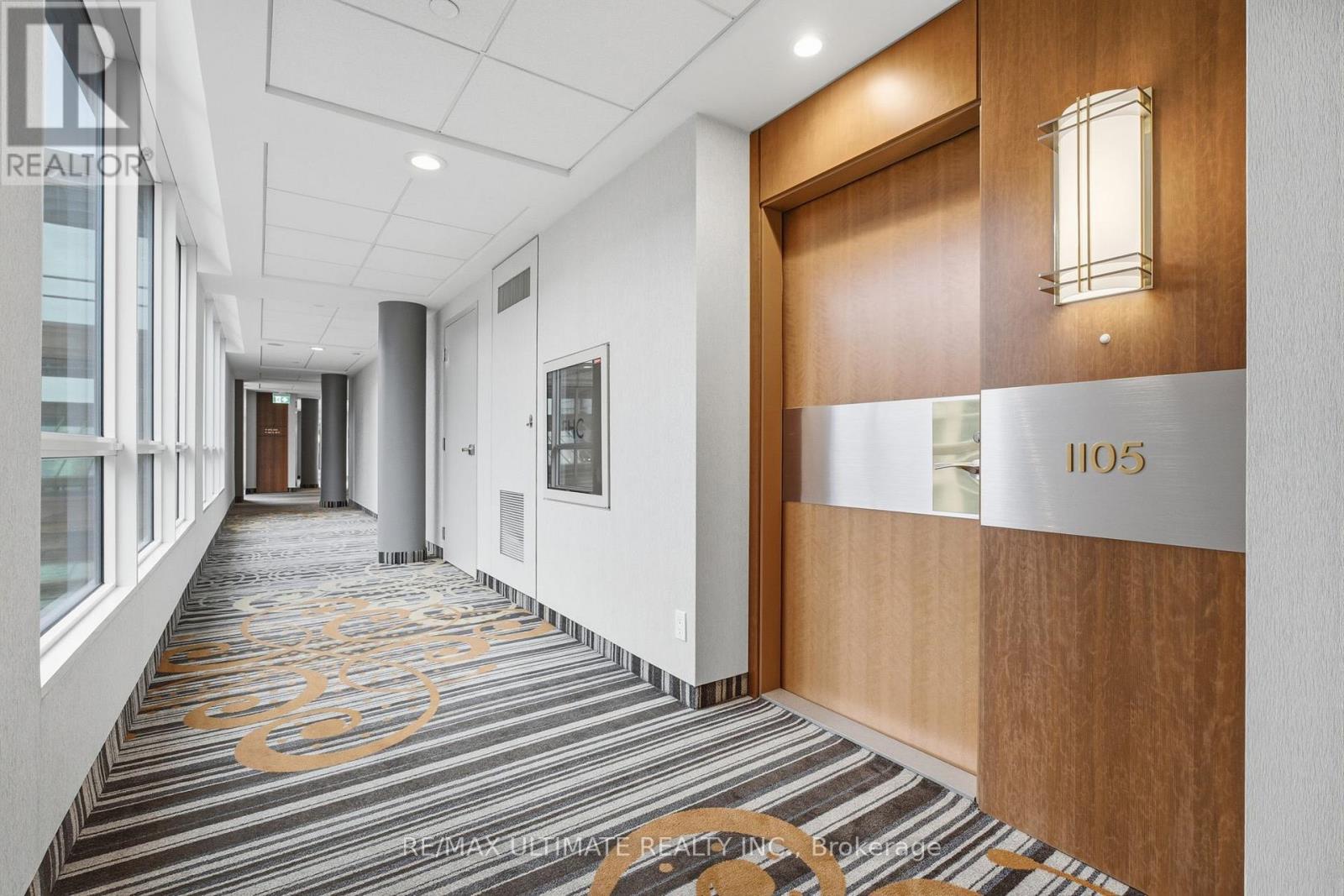 1105- 211 Queens Quay West, Toronto, ON photo 5