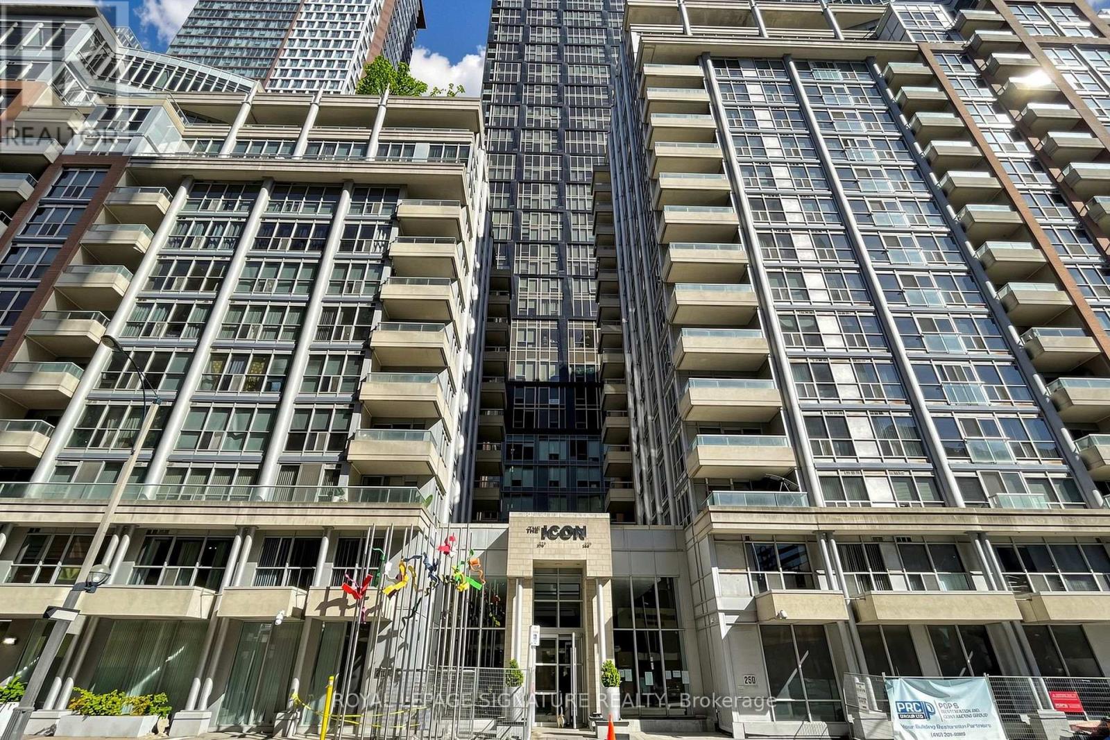 313- 270 Wellington Street West, Toronto, ON photo 2