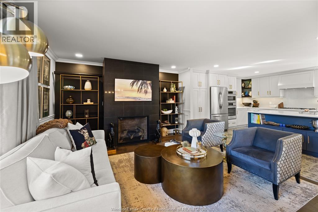 375 RUSSELL WOODS DRIVE, Lakeshore — photo 9