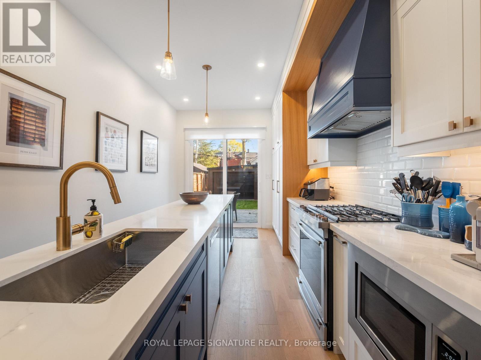 79 Lewis Street, Toronto, ON photo 15