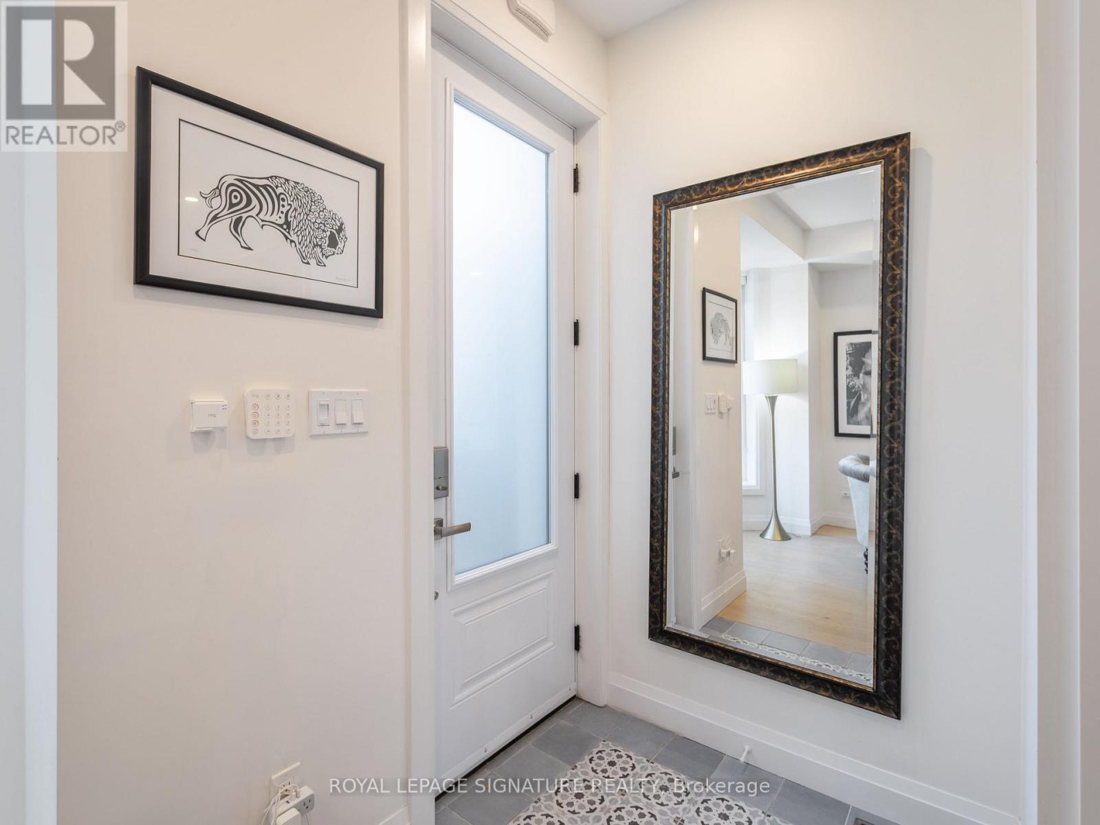 79 Lewis Street, Toronto, ON photo 3