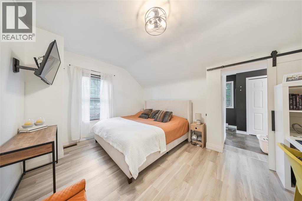 1224 EMILY STREET - 30