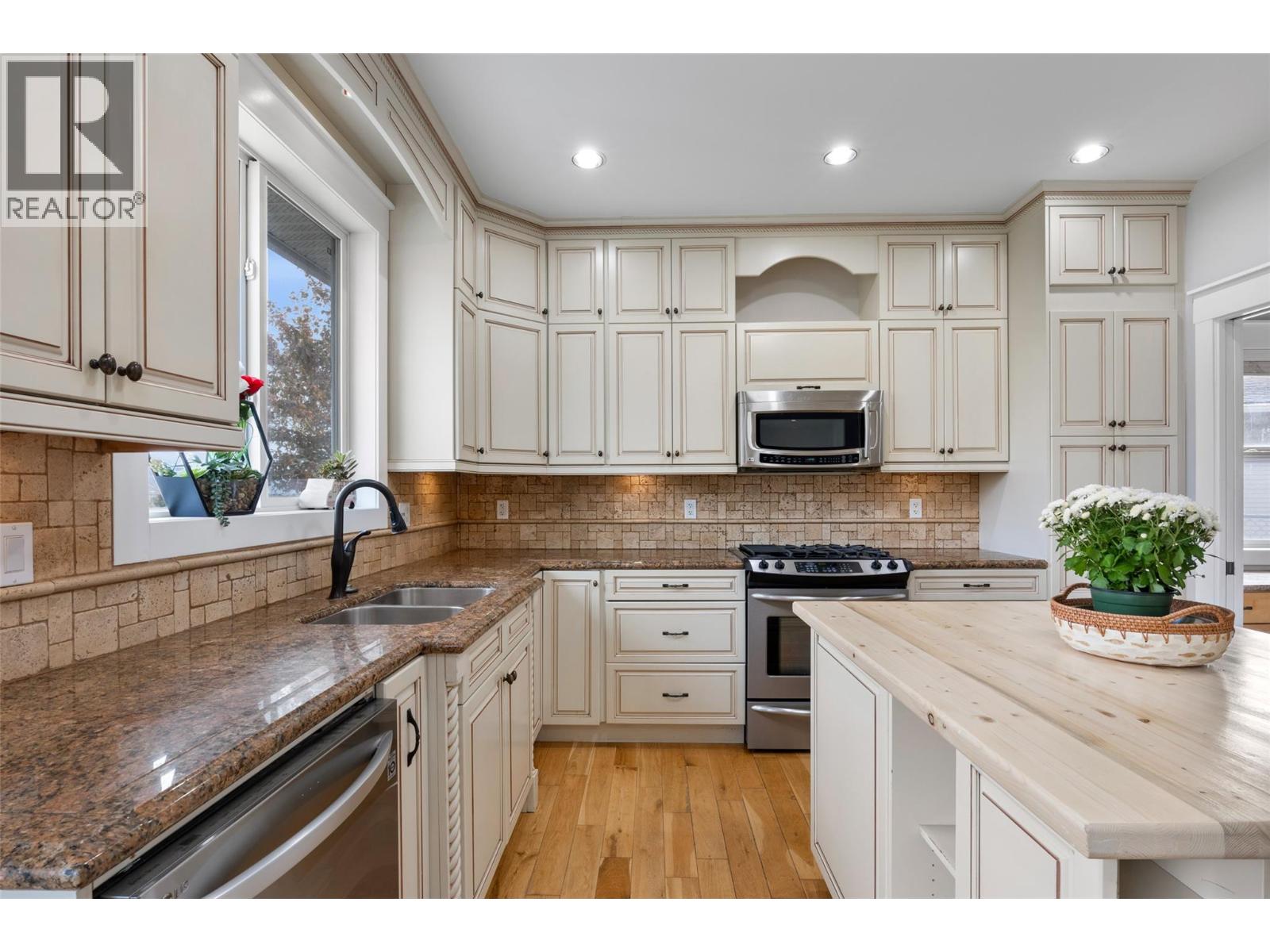 7328 RAMBLER Place - 14