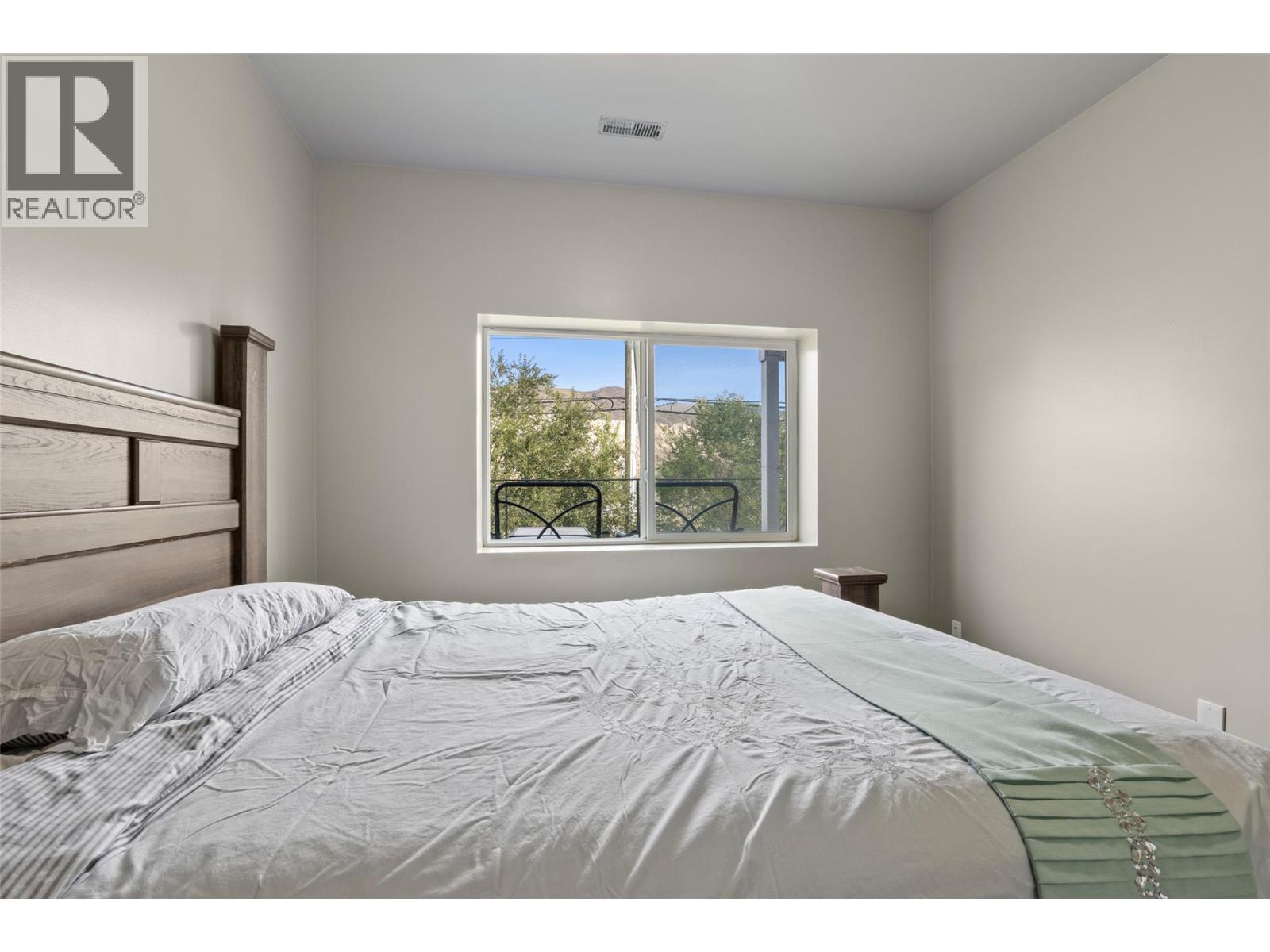 7328 RAMBLER Place - 37
