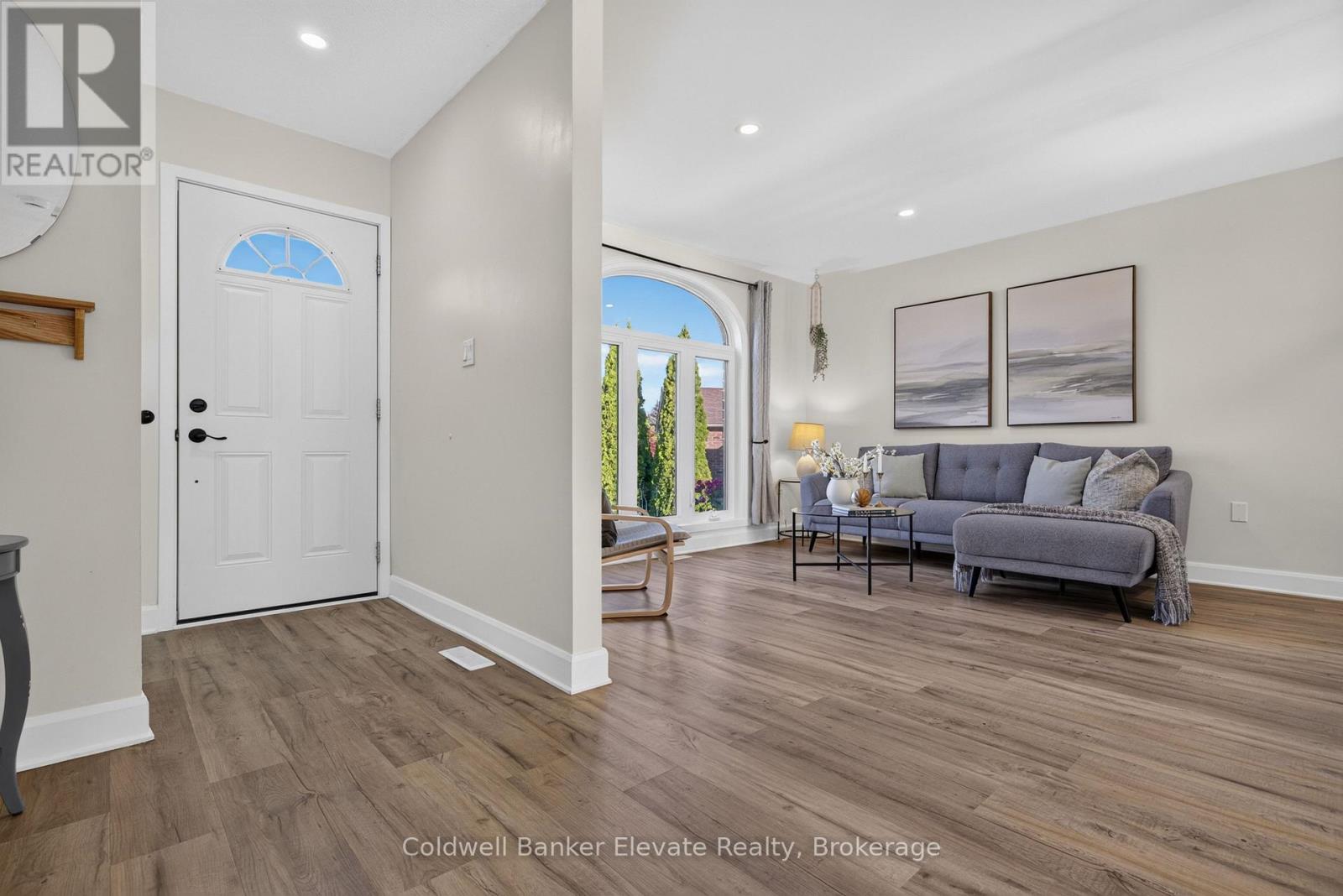 15 Nakiska Court, Barrie photo 5