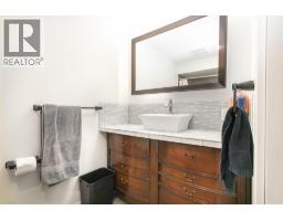 941 Anders Road, West Kelowna, BC V1Z1K4 Photo 27