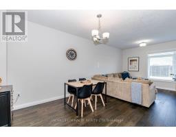 19 - 35 Midhurst Heights, Hamilton, ON L8J0K9 Photo 11