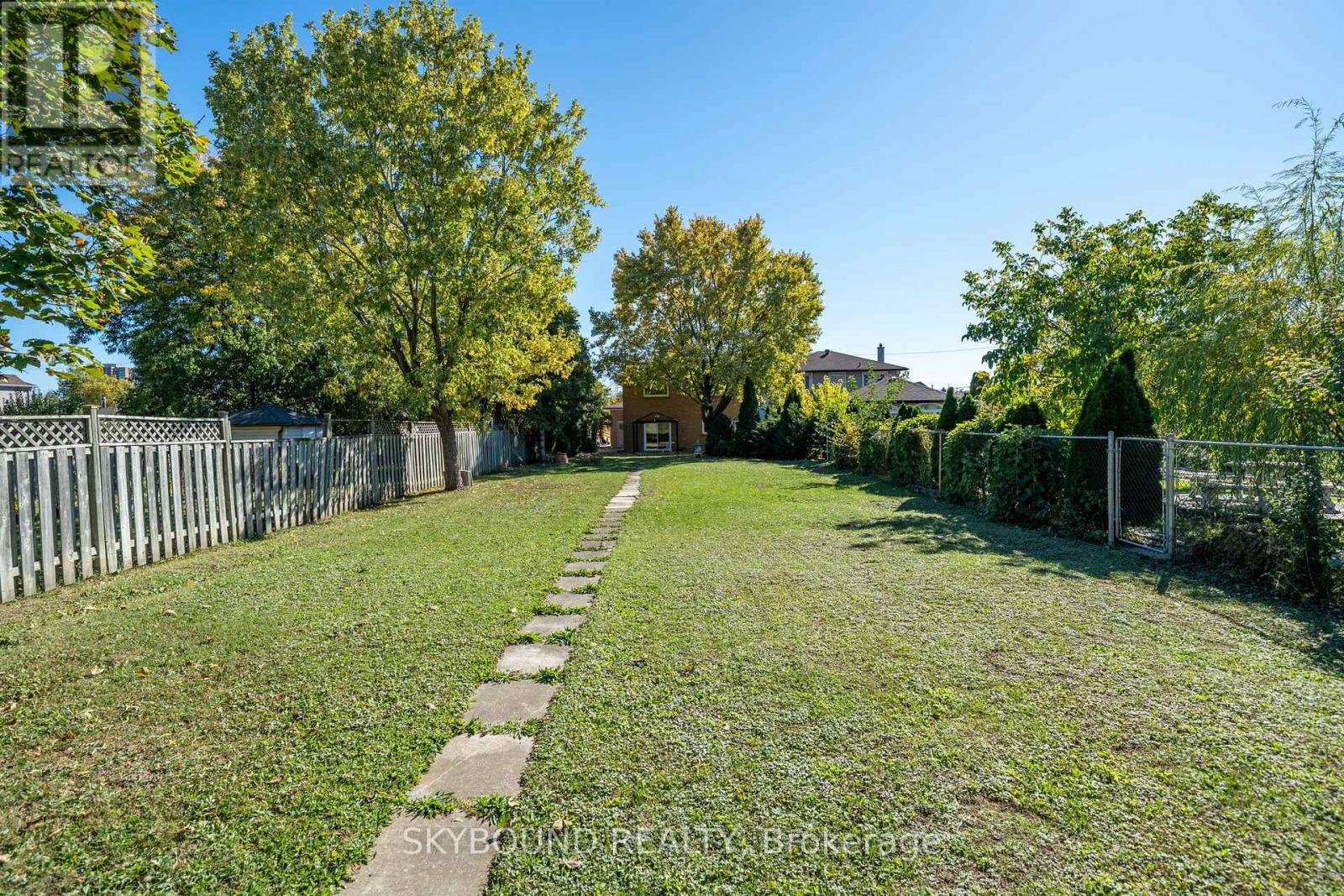 64A Saint Georges Boulevard, Toronto, ON photo 5
