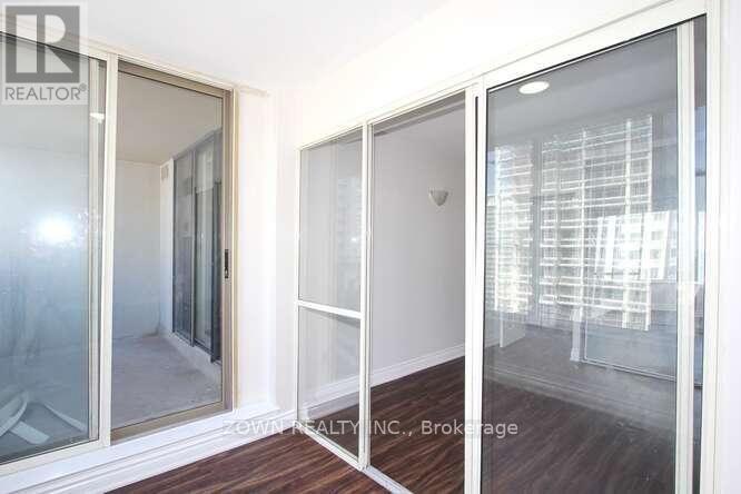 1706- 330 Rathburn Road West, Mississauga, ON photo 9