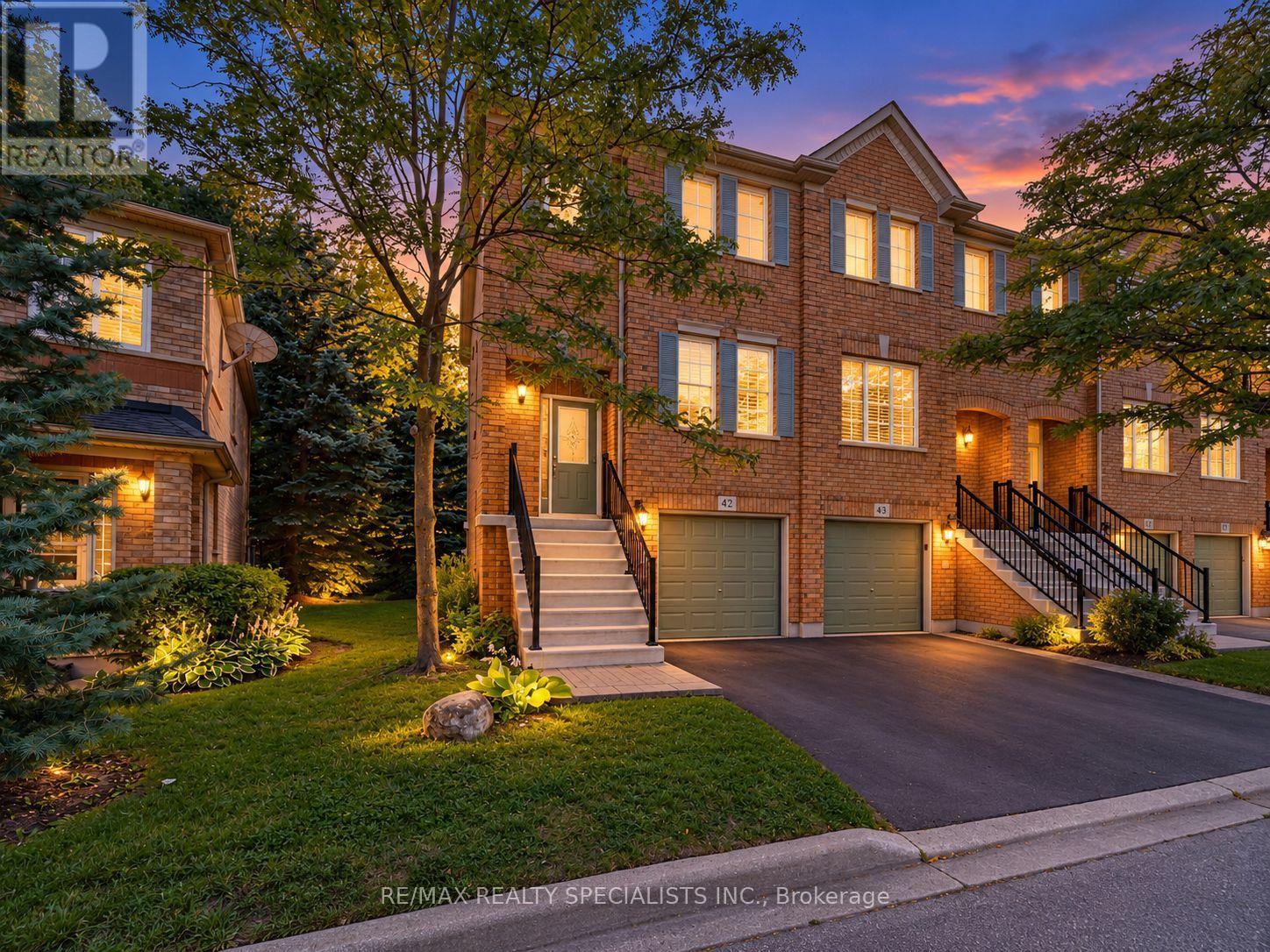 42- 5530 GLEN ERIN Drive, Mississauga, ON