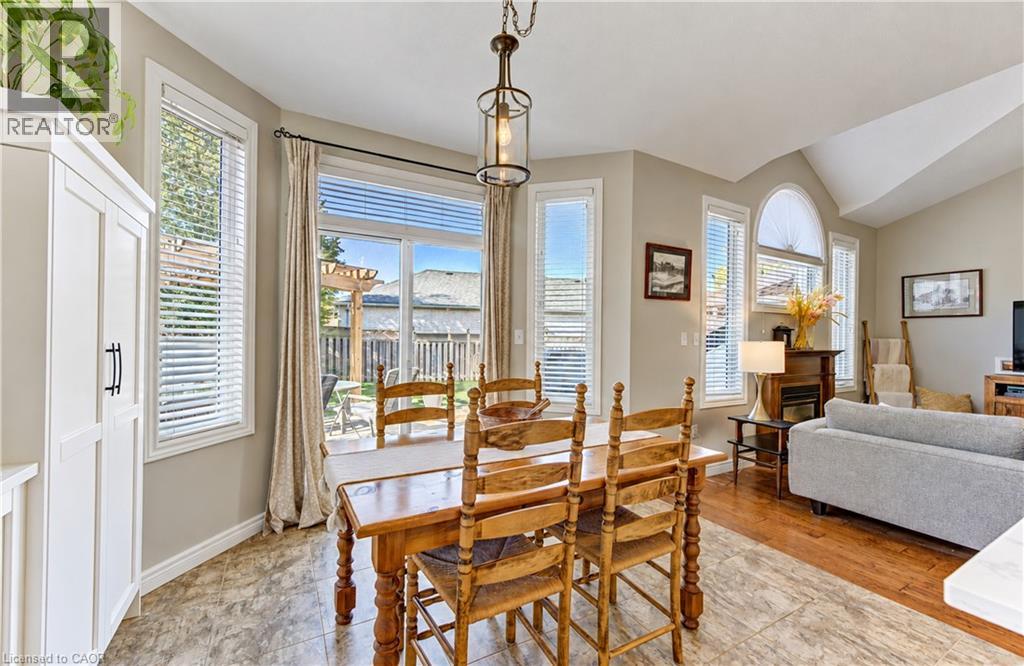 410 SANDY COVE Crescent - 14