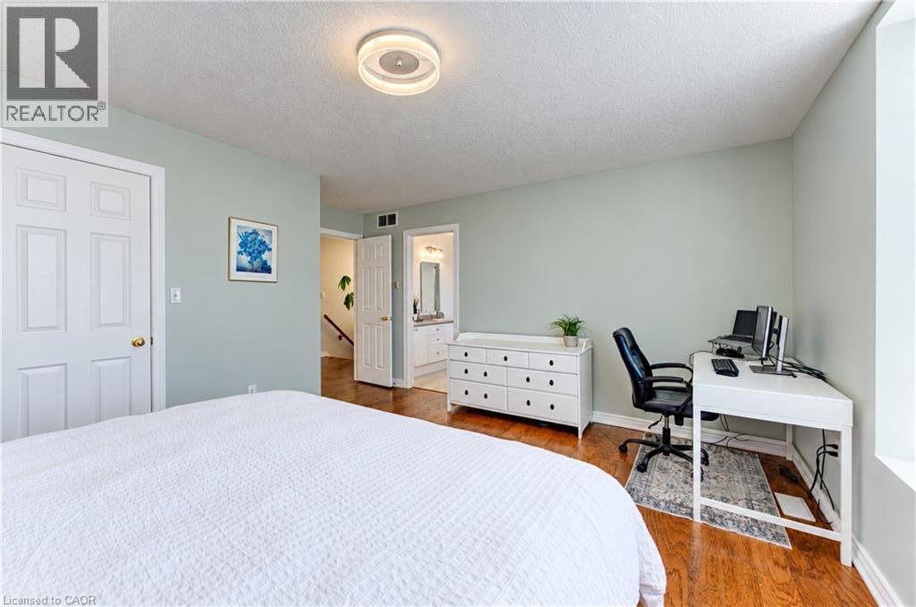 410 SANDY COVE Crescent - 27