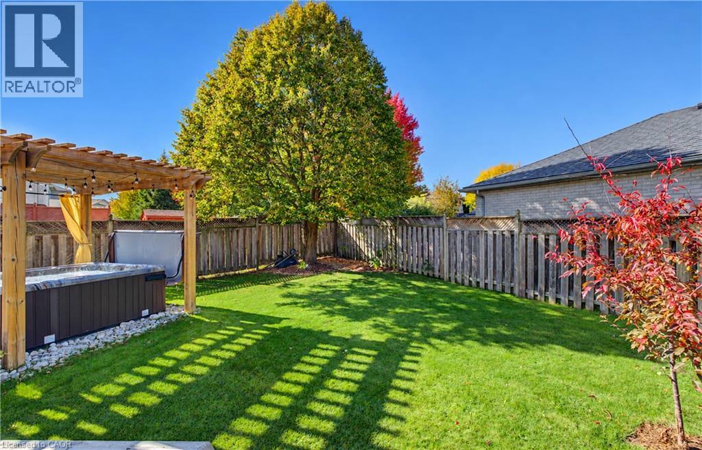 410 SANDY COVE Crescent - 45