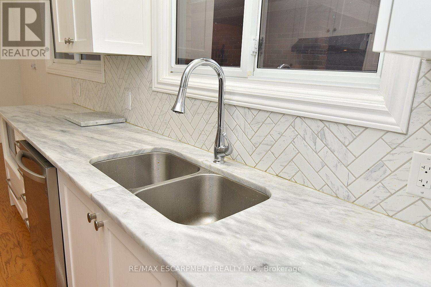 176 Kimberly Drive, Hamilton, ON photo 14