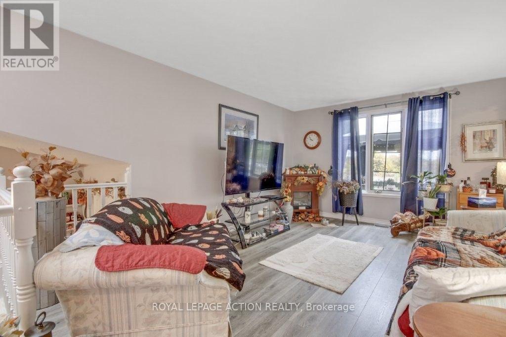 72 Lynden Hill Crescent, Brantford, ON photo 7
