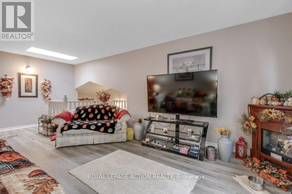 72 Lynden Hill Crescent, Brantford, ON photo 8