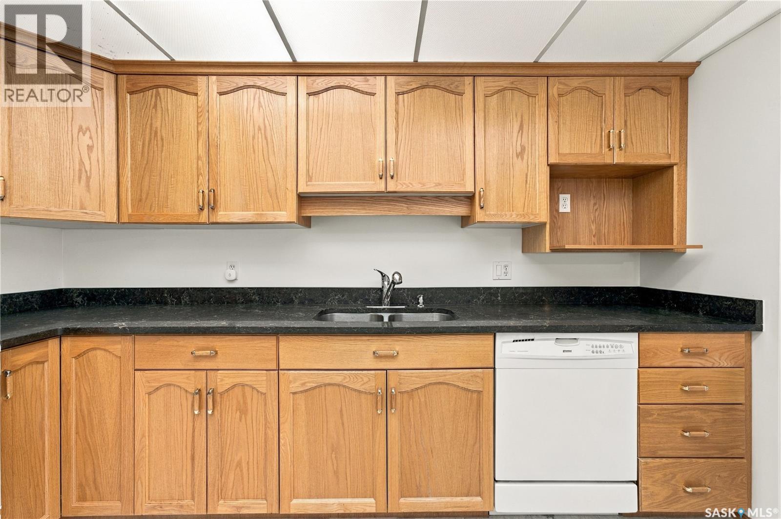 103 303 Pinehouse DRIVE, Saskatoon — photo 3