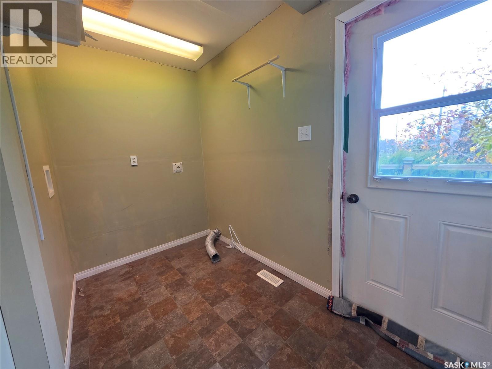 10429 Grid Road 645, Main Centre — photo 12