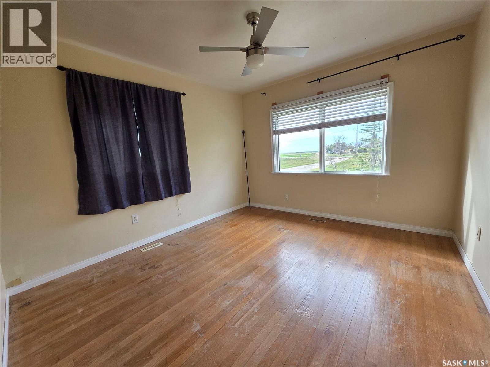 10429 Grid Road 645, Main Centre — photo 16
