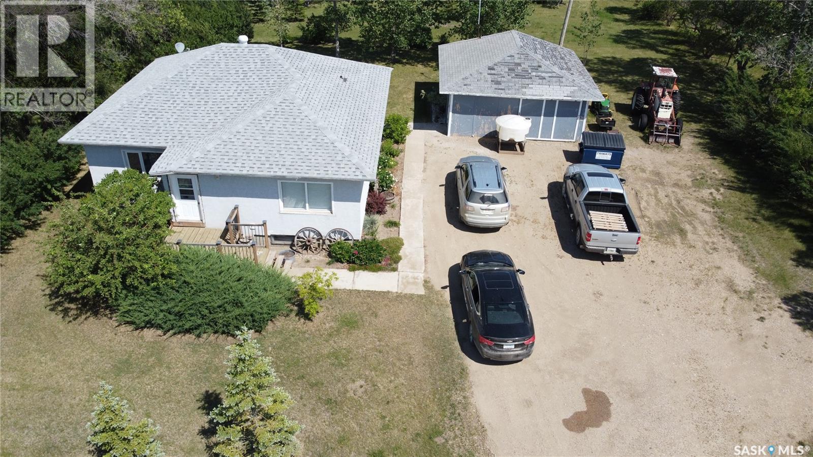10429 Grid Road 645, Main Centre — photo 2