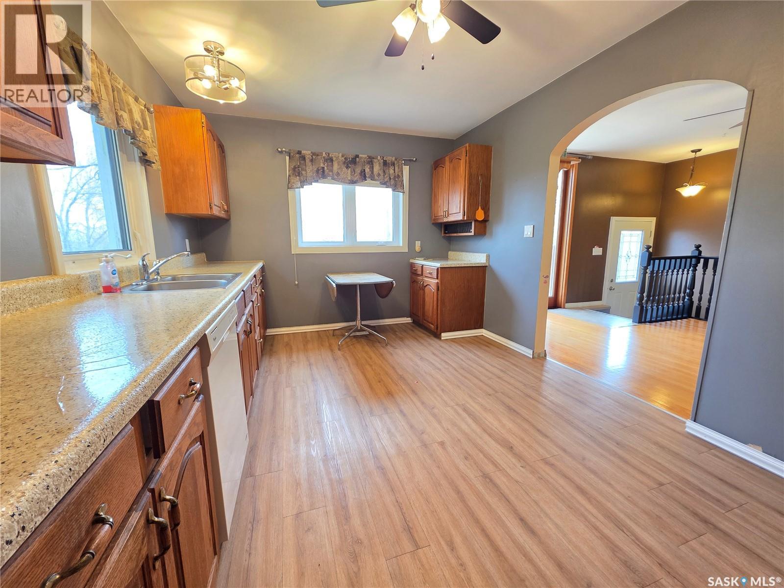 10429 Grid Road 645, Main Centre — photo 5
