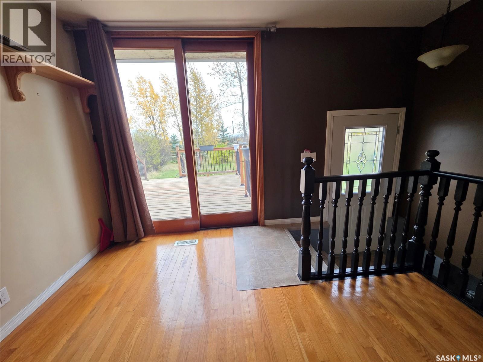 10429 Grid Road 645, Main Centre — photo 8