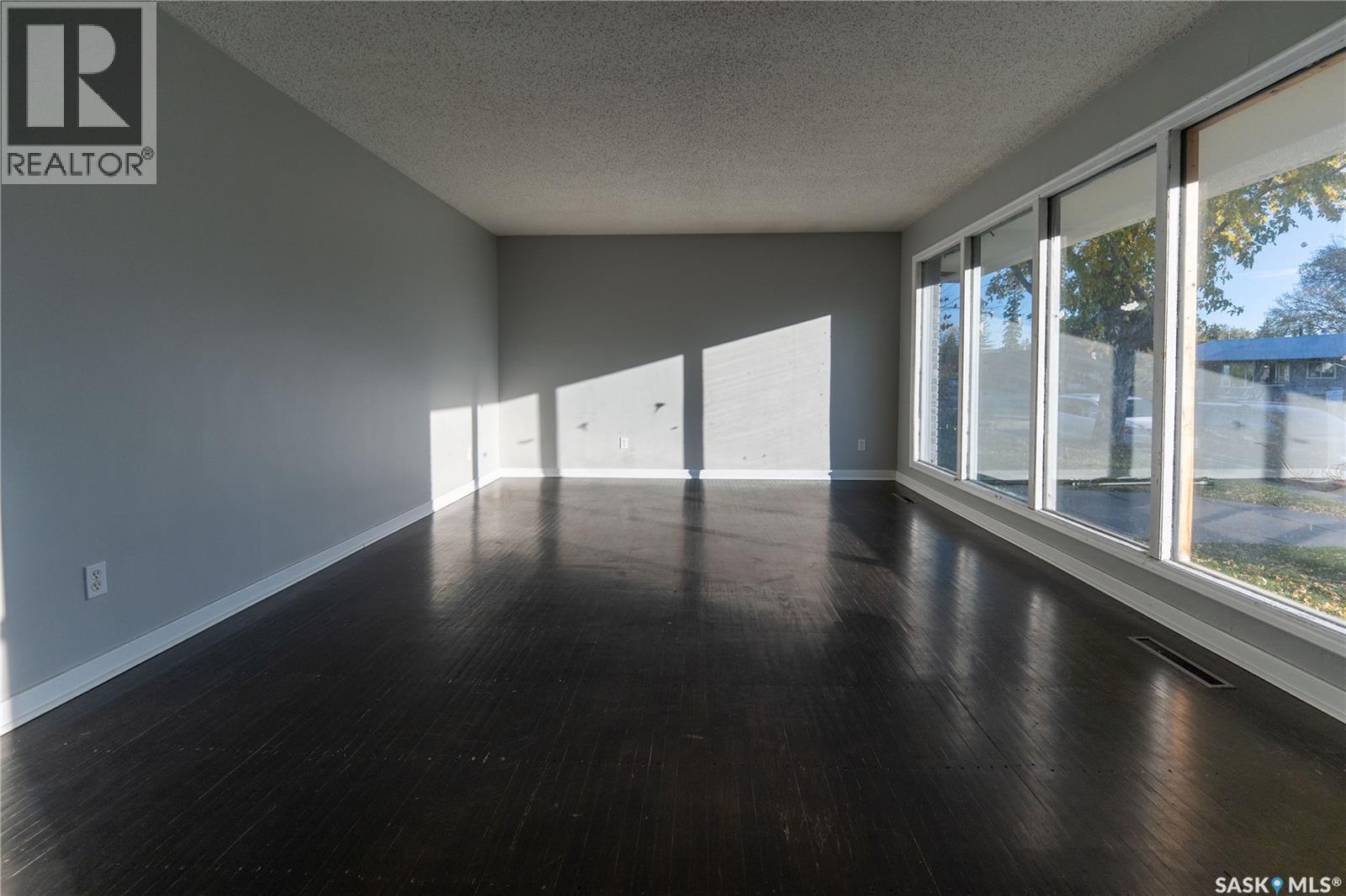 607 Q AVENUE N, Saskatoon — photo 5