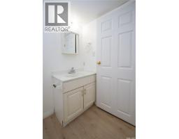 607 Q Avenue N, Saskatoon, SK S7L2Y2 Photo 35