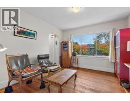 75 N Slocan Street, Vancouver, BC V5K3M1 Photo 8