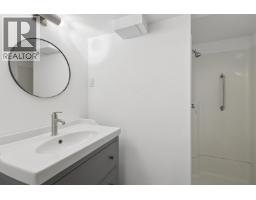 75 N Slocan Street, Vancouver, BC V5K3M1 Photo 28