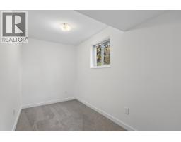 75 N Slocan Street, Vancouver, BC V5K3M1 Photo 25